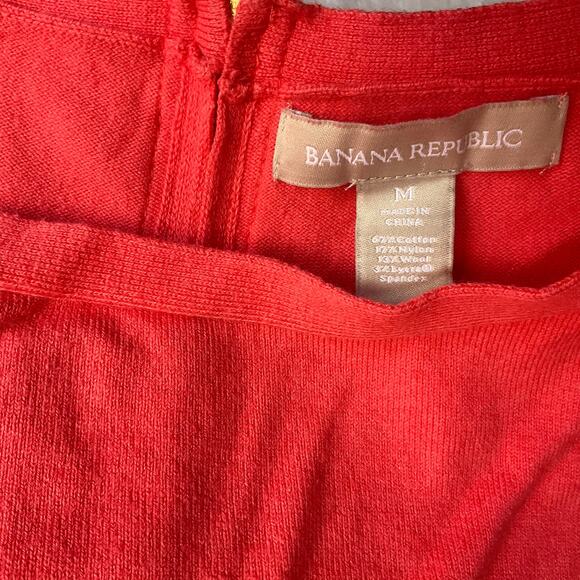 Banana Republic Women’s Long Sleeve Screw Neck Knit Blouse size M, Peach Pink - Picture 6 of 6